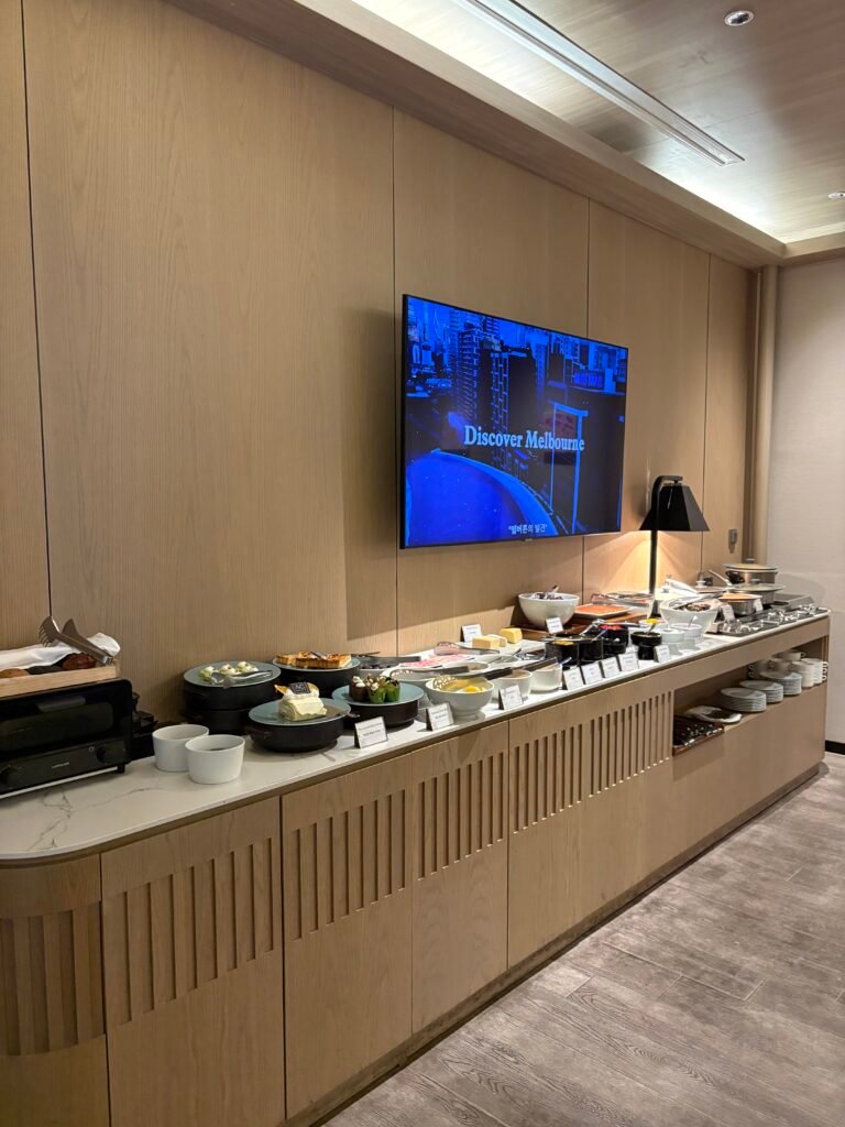 Hot-food counter during Premier Lounge happy hour at AC Hotel Seoul Gangnam