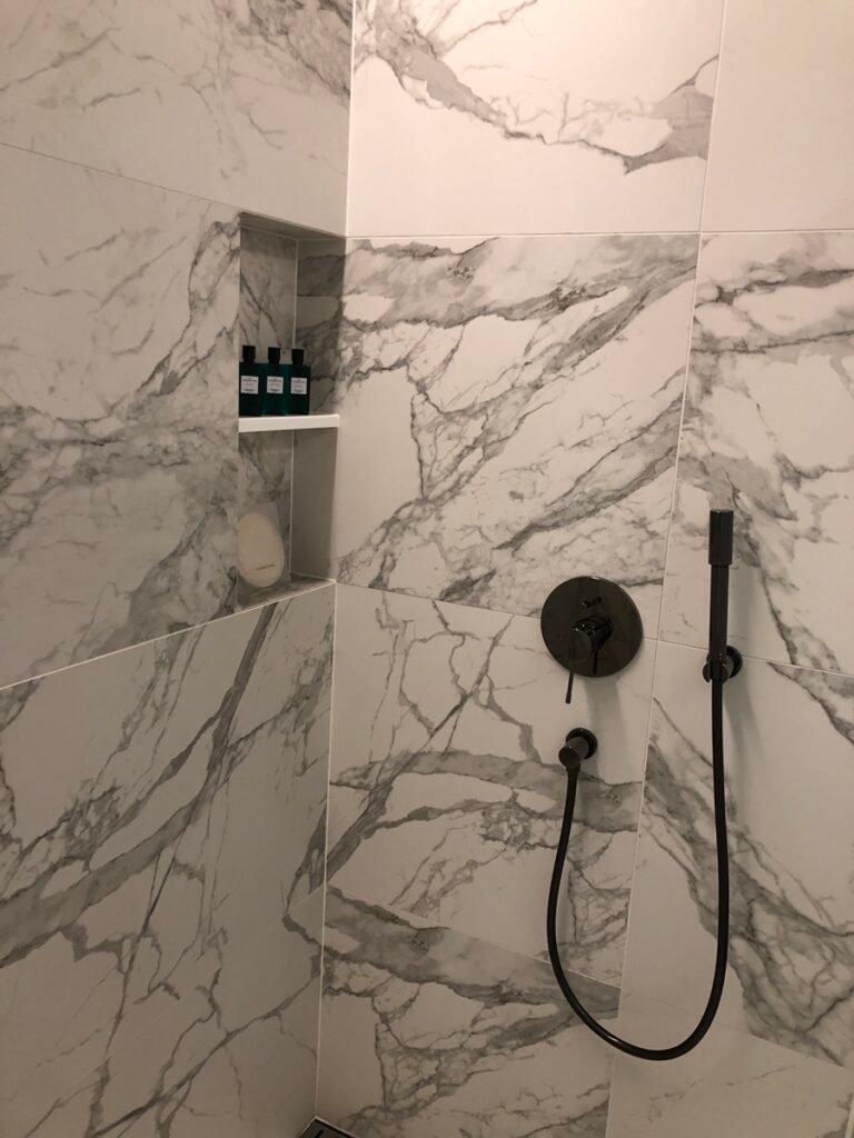 Marble bathtub in a Club Grand Suite at Grand InterContinental Seoul Parnas