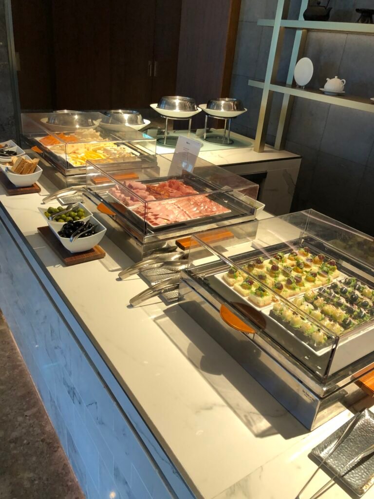 Happy hour buffet at Le Salon in Lotte Hotel Seoul