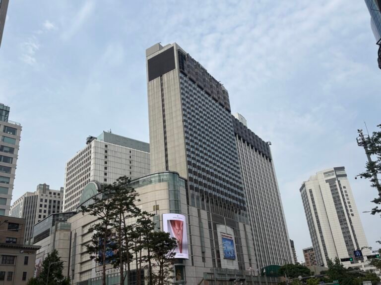 Exterior of Lotte Hotel Seoul and the connected Lotte complex