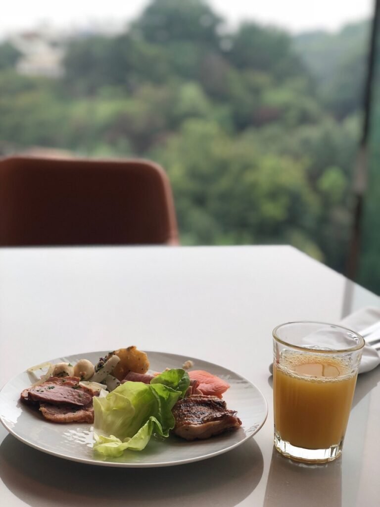 Breakfast in the Club Lounge at Grand Walkerhill Seoul