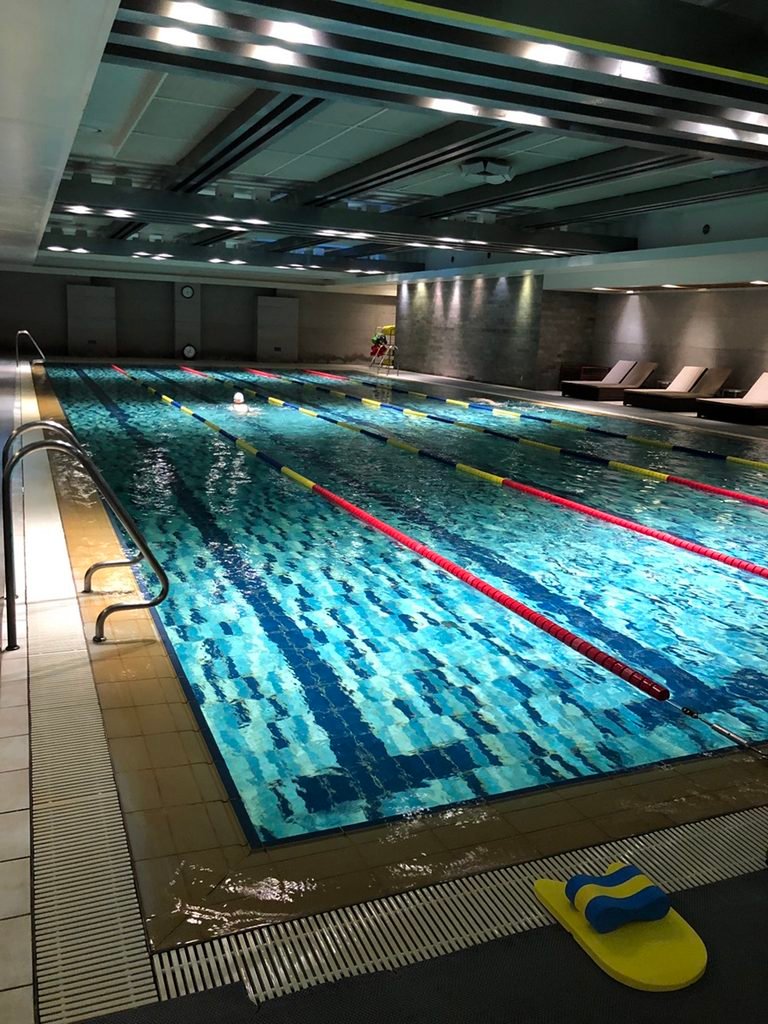 Indoor lap pool at Marriott Executive Apartments Seoul