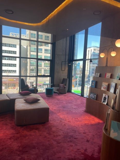 Colorful interior and lounge space at RYSE Autograph Collection Seoul