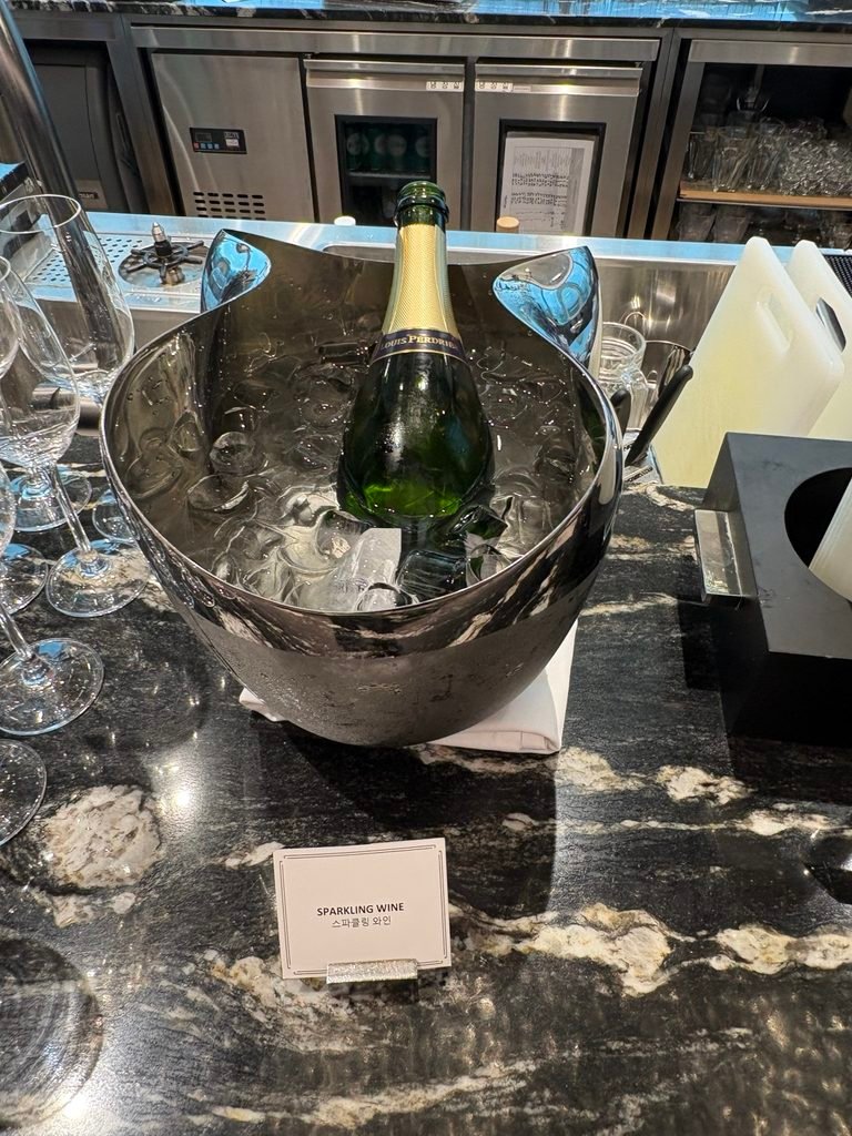 Sparkling wine at Park Cafe breakfast in Marriott Executive Apartments Seoul