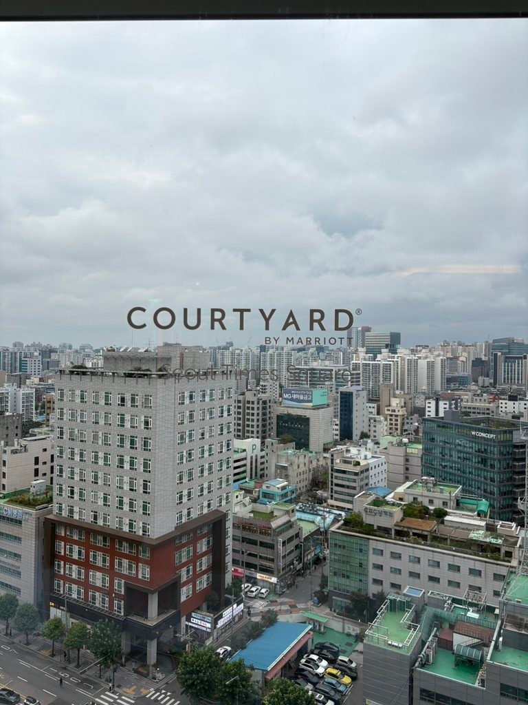 Yeongdeungpo city view from Courtyard Seoul Times Square