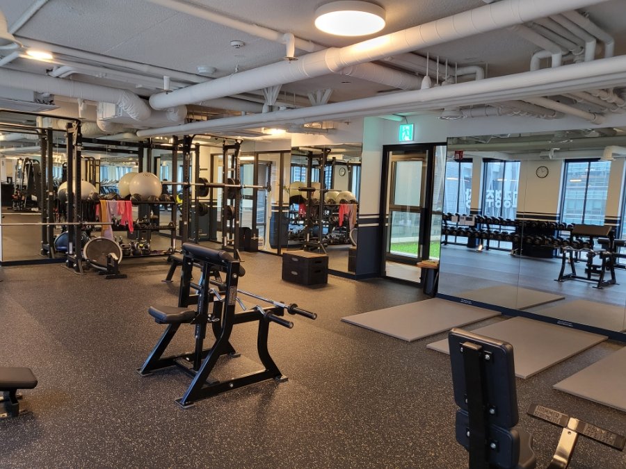 Fitness center with strength and cardio equipment at GRAVITY Josun Seoul Pangyo