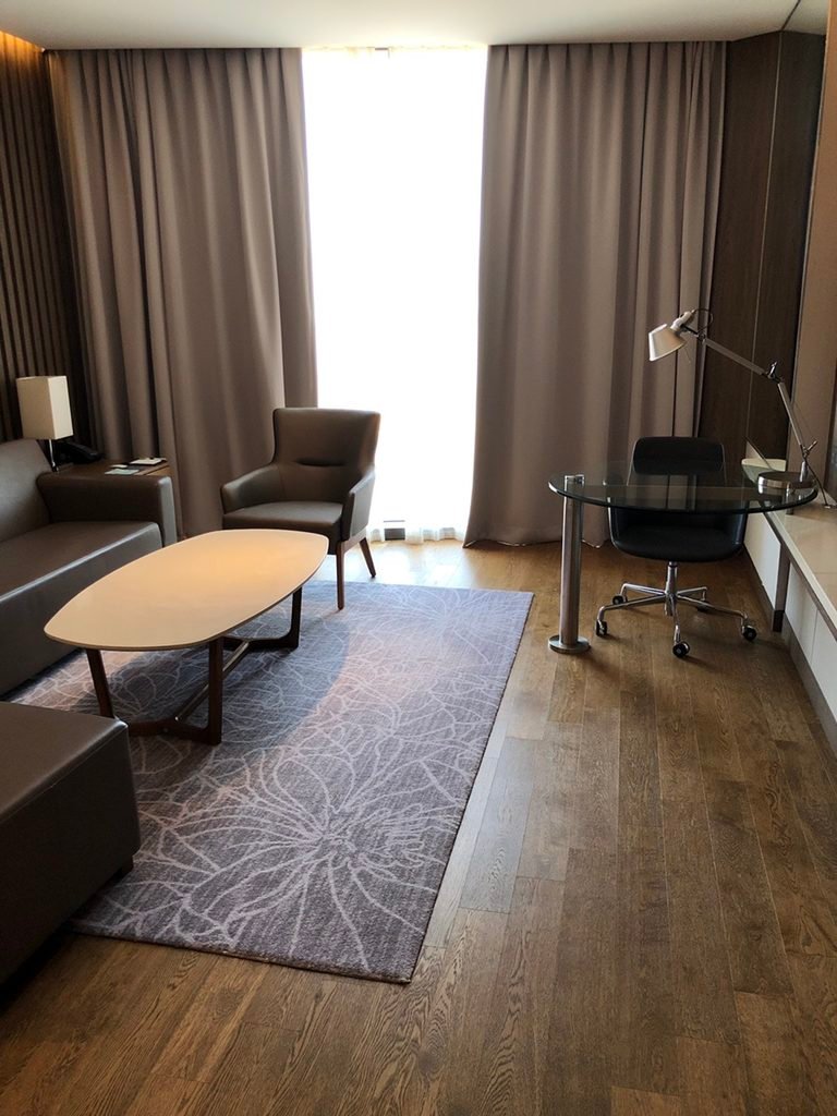 Living room of a Courtyard Suite at Courtyard Seoul Botanic Park