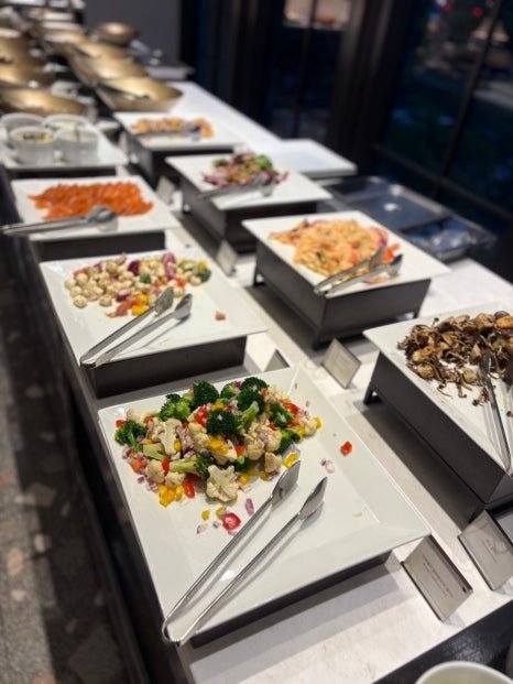 Breakfast buffet dishes at ANDISH in GRAVITY Josun Seoul Pangyo