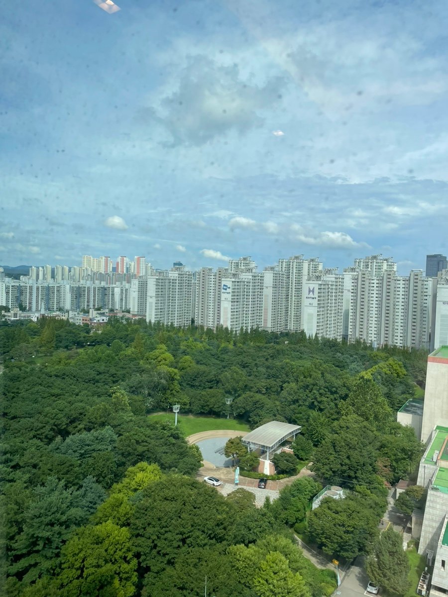 Four Points Suwon Review: Junior Suite, Rooftop Pool and Breakfast