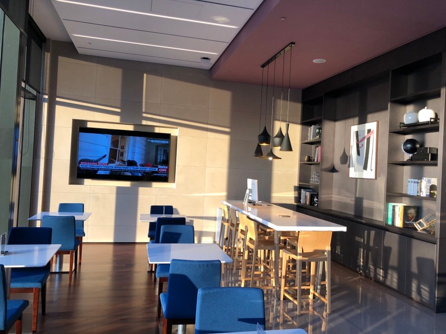Executive Lounge interior at Courtyard by Marriott Suwon